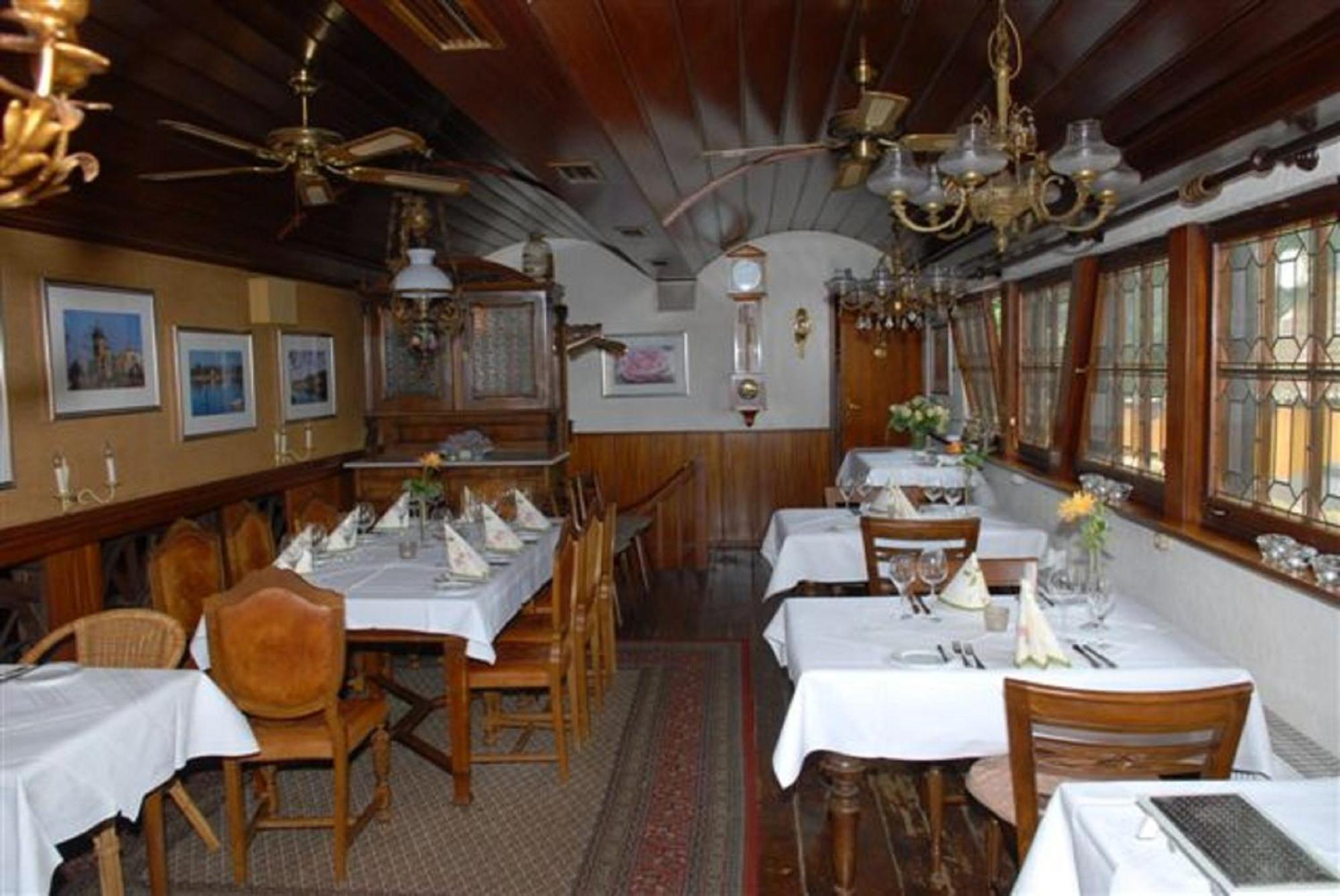 Alte Schreinerei-Auberge Harlekin Randegg Luaran gambar