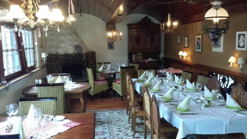 Alte Schreinerei-Auberge Harlekin Randegg Luaran gambar